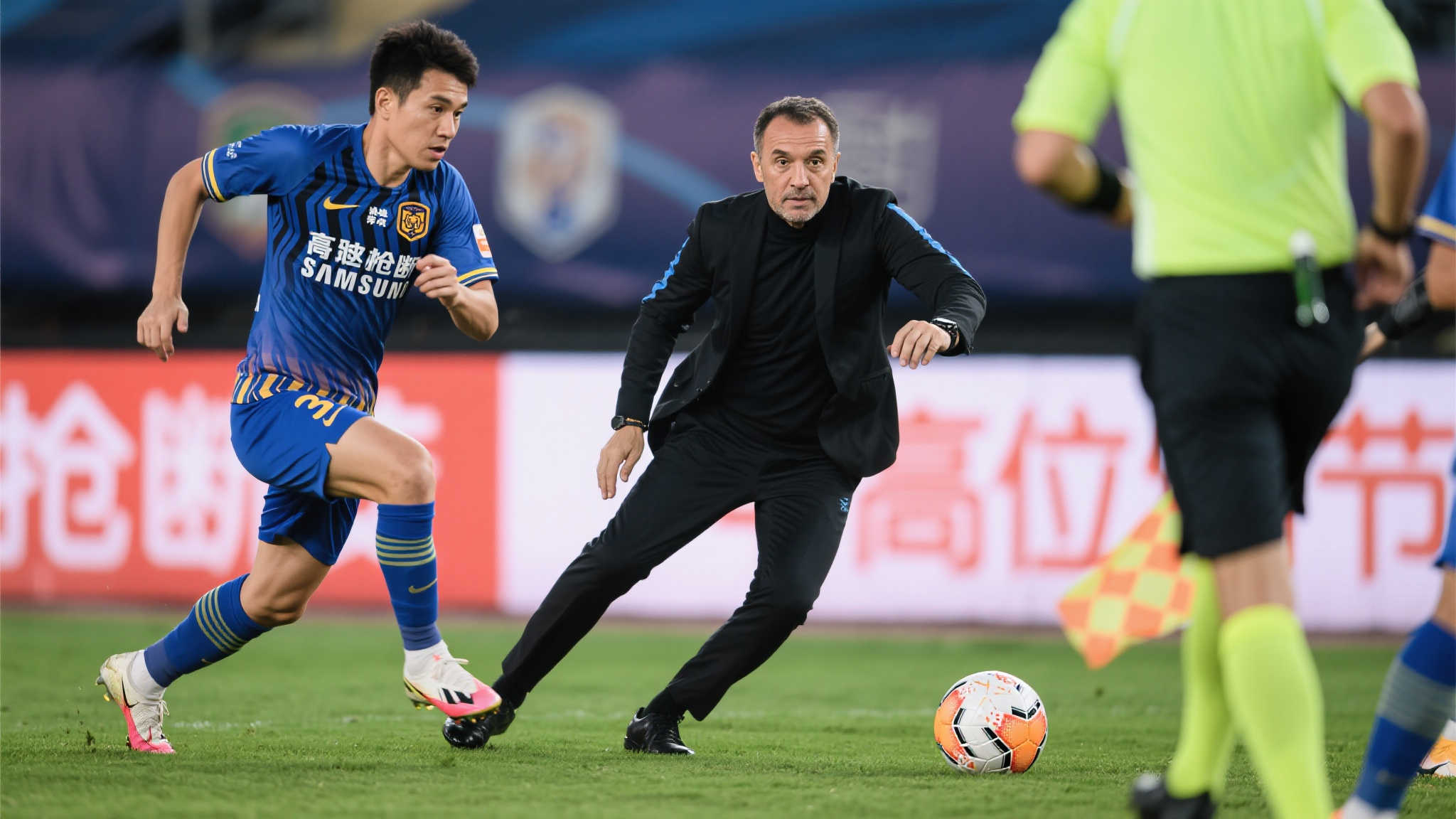 防守反击快速切换策略
虽然进攻一直是俱乐部引以为